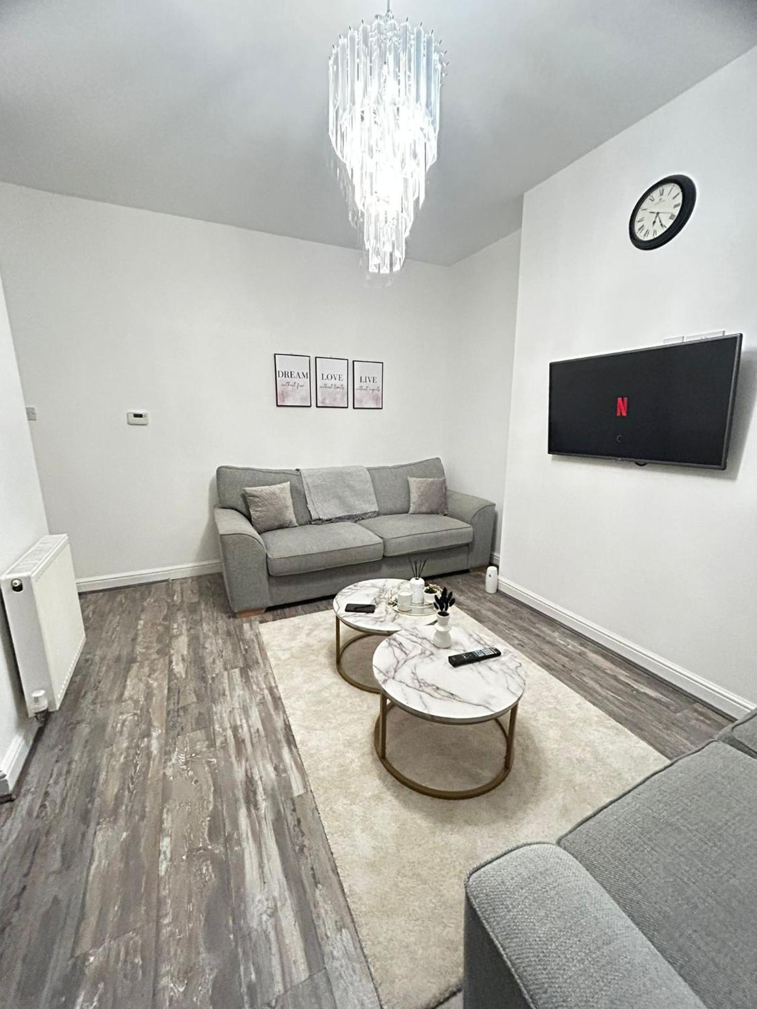 Lovely 5Br Home In Manchester. Close To The City Exterior foto