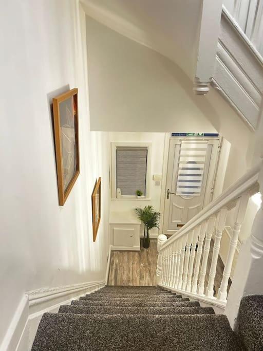 Lovely 5Br Home In Manchester. Close To The City Exterior foto