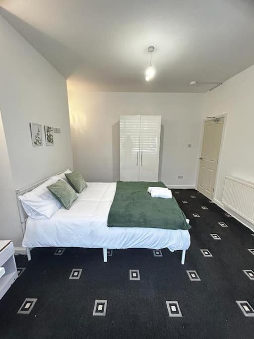Lovely 5Br Home In Manchester. Close To The City Exterior foto
